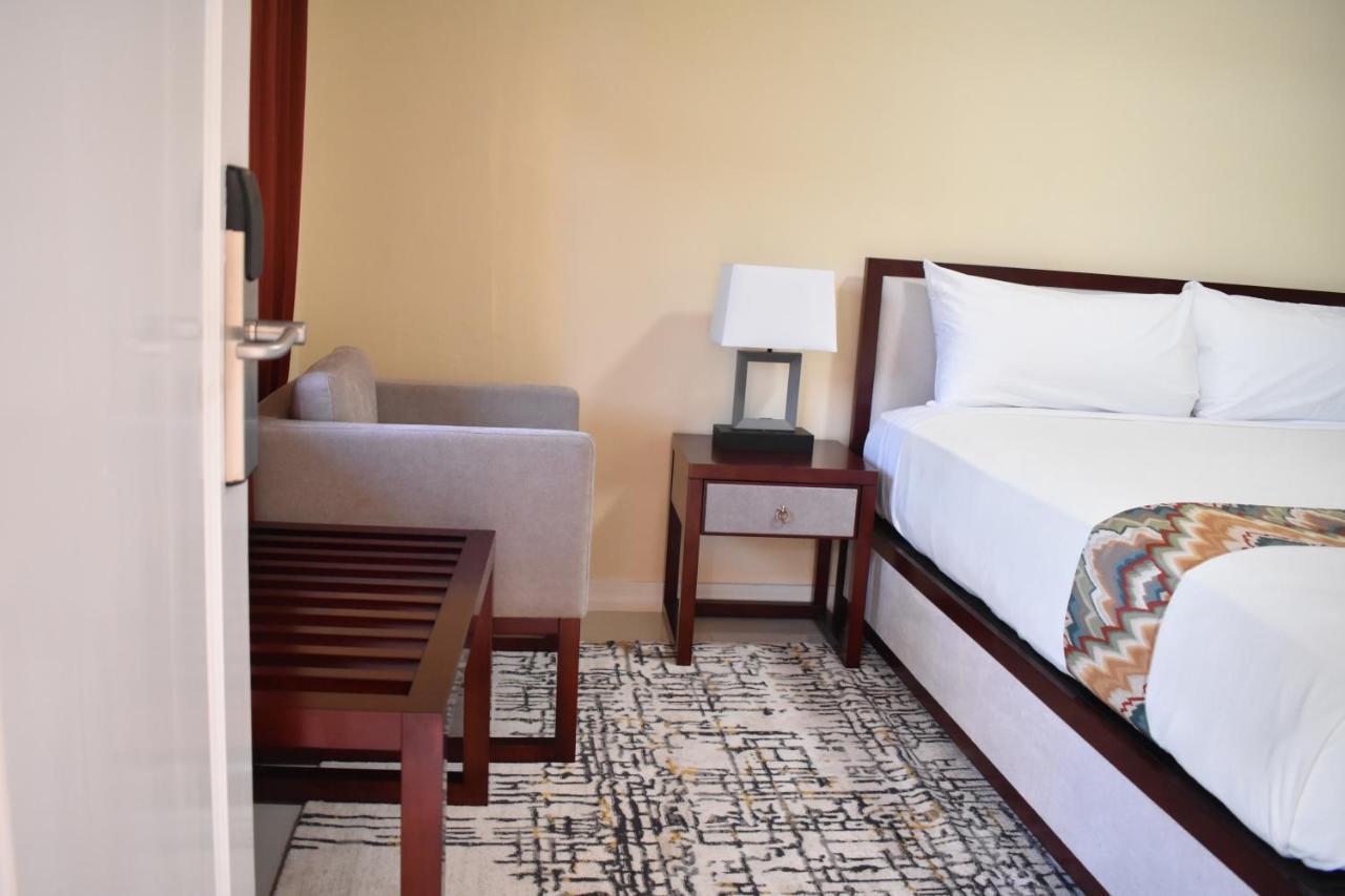 Hotel Grand A View Montego Bay Exterior foto
