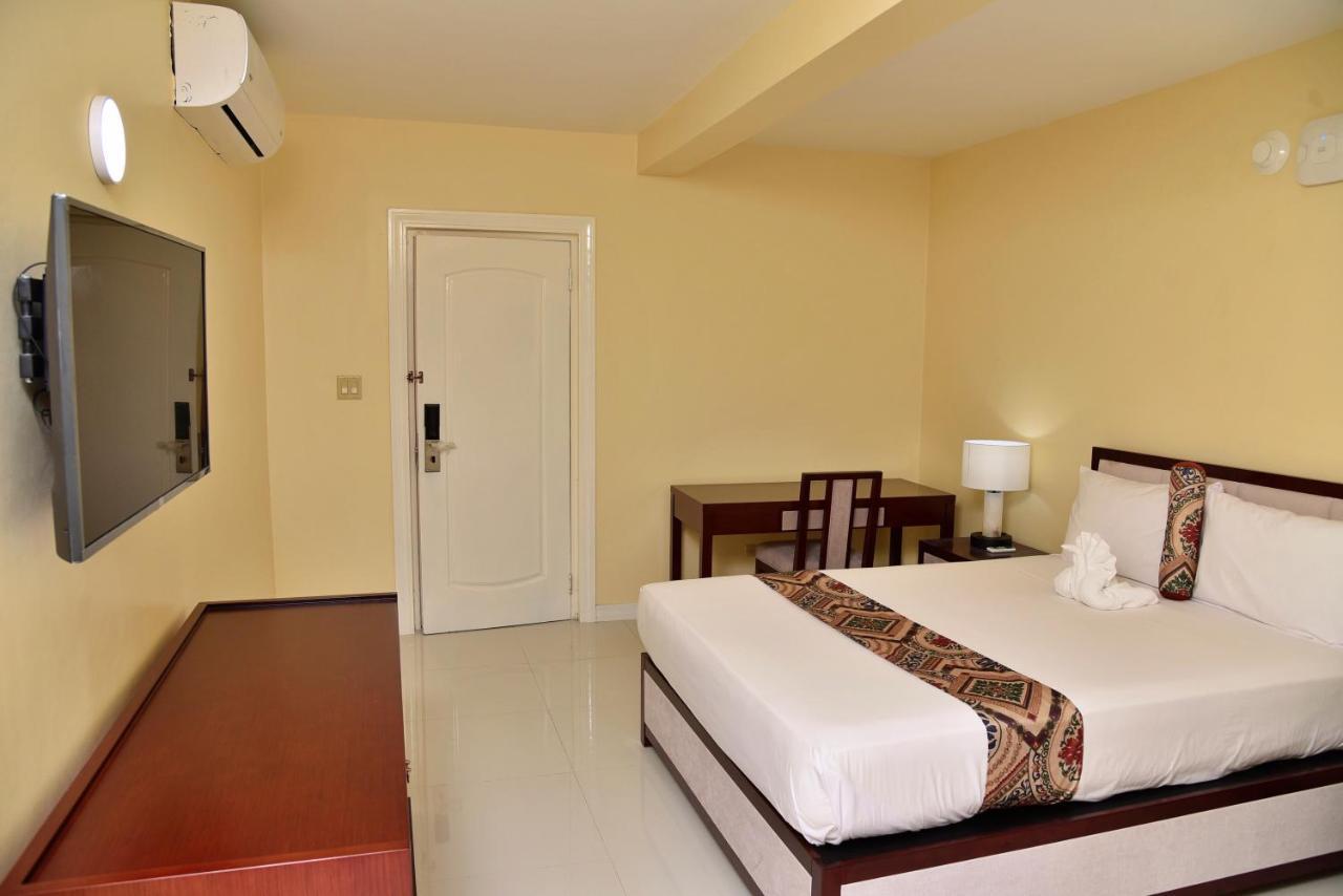 Hotel Grand A View Montego Bay Exterior foto