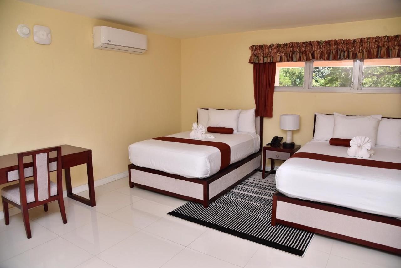 Hotel Grand A View Montego Bay Exterior foto