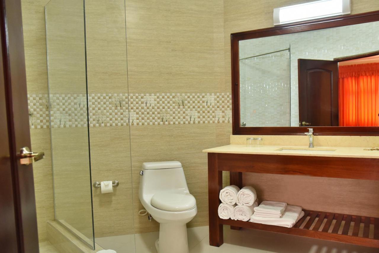 Hotel Grand A View Montego Bay Exterior foto